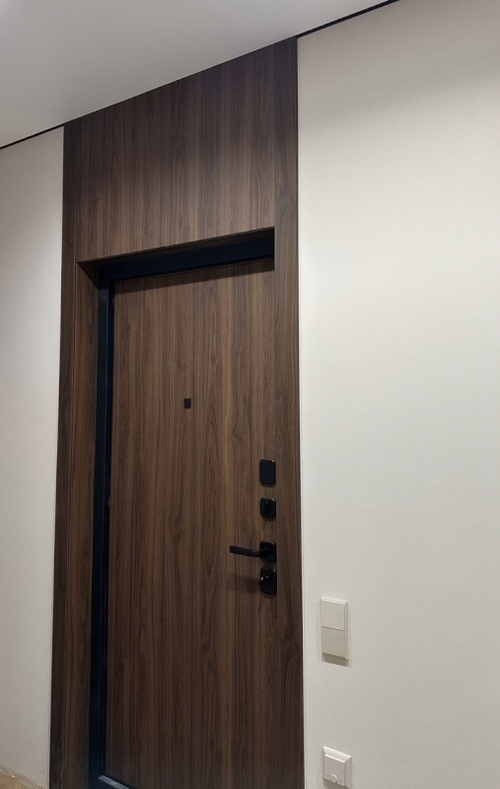 С верхней вставкой С верхней вставкой