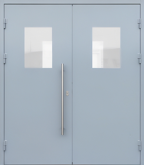 Двустворчатая остекленная дверь с ручкой-скобой и полимерным покрытием светло-серого цвета Двустворчатая остекленная дверь с ручкой-скобой и полимерным покрытием светло-серого цвета